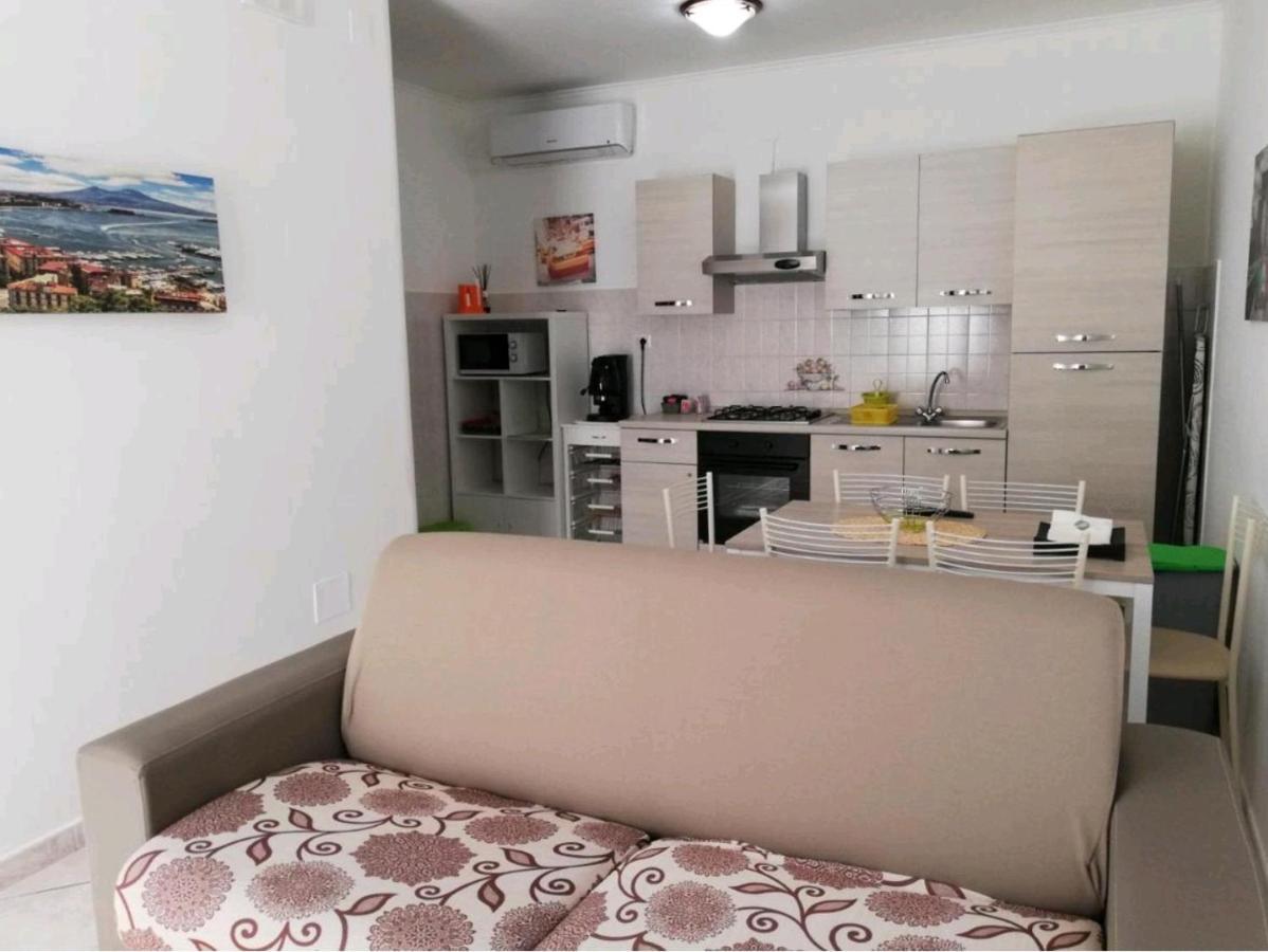 Depandance Con Piscina In Uso In Esclusivo In B&B SantʼAntonio Abate المظهر الخارجي الصورة