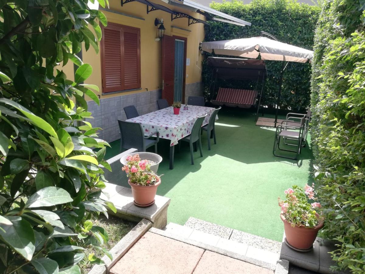 Depandance Con Piscina In Uso In Esclusivo In B&B SantʼAntonio Abate المظهر الخارجي الصورة
