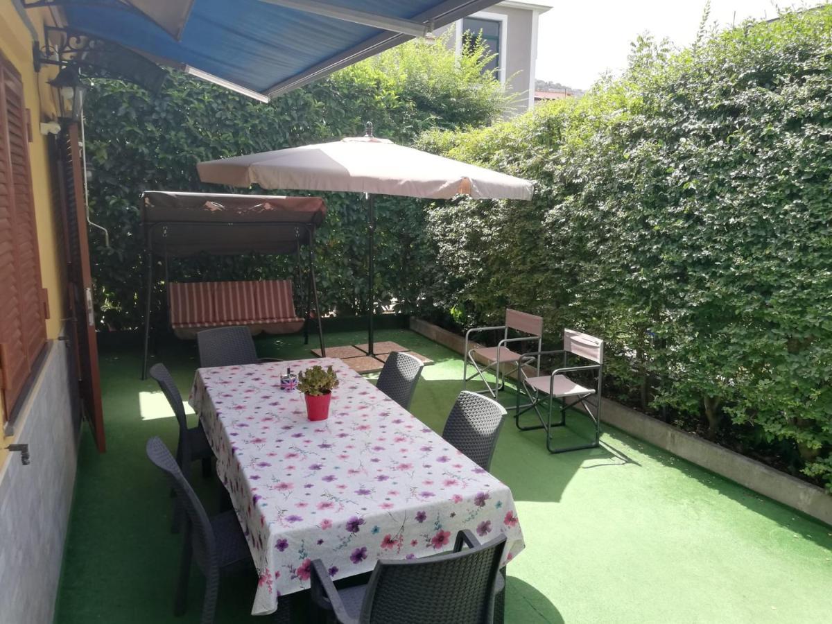Depandance Con Piscina In Uso In Esclusivo In B&B SantʼAntonio Abate المظهر الخارجي الصورة